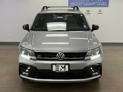 Used 2021 Volkswagen Tiguan SE R-Line FWD image 3