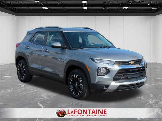 Used 2023 Chevrolet TrailBlazer LT w/ Convenience Package AWD/4WD image 7