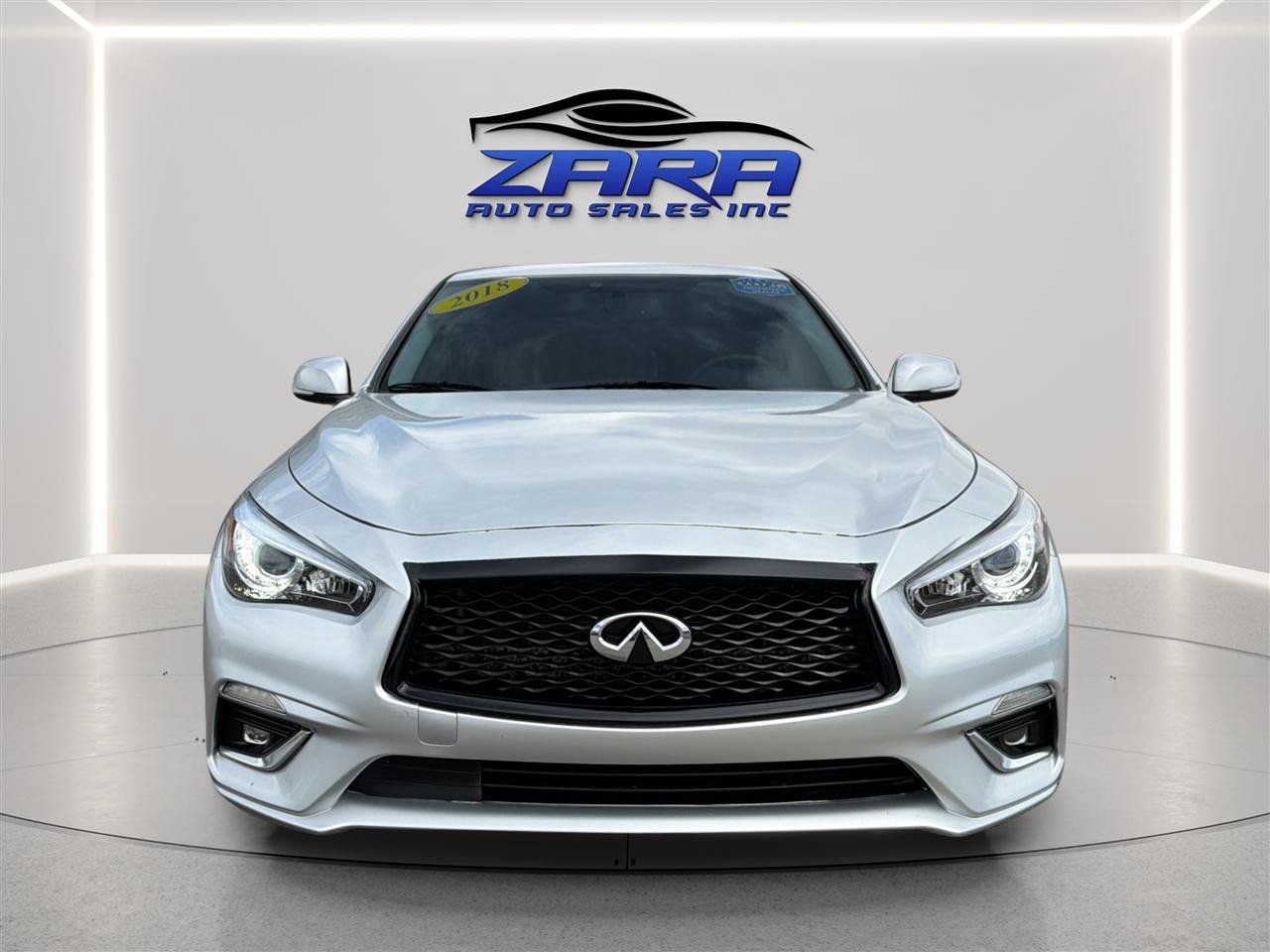 Used 2018 INFINITI Q50 Luxe w/ Essential Package (3.0T Luxe) AWD/4WD image 2