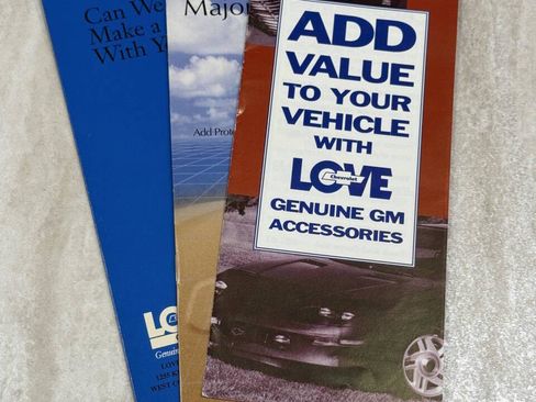 Used 1998 Chevrolet Camaro Z28 w/ Preferred Equipment Group 2 RWD image 31