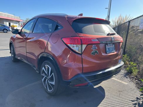 Used 2019 Honda HR-V Sport image 3