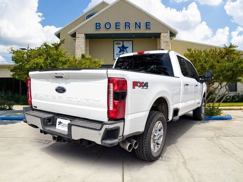 Used 2025 Ford F250 Lariat w/ Chrome Package AWD/4WD image 6