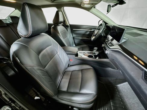 Used 2024 Nissan Altima 2.5 SR w/ SR Premium Package AWD/4WD image 28