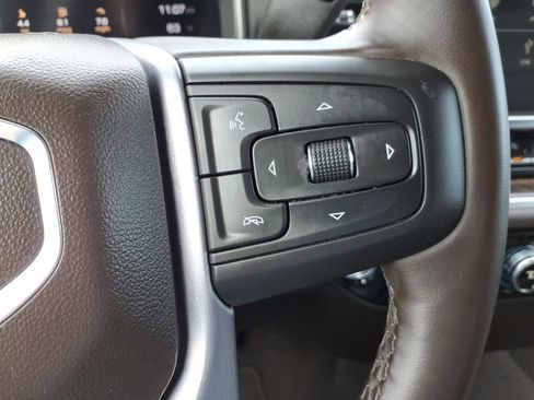 Used 2026 GMC Sierra 1500 SLT AWD/4WD image 23