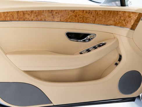 Certified 2022 Bentley Continental GT image 19