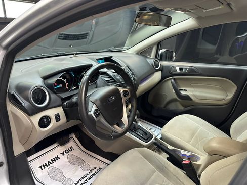 Used 2014 Ford Fiesta SE FWD image 9