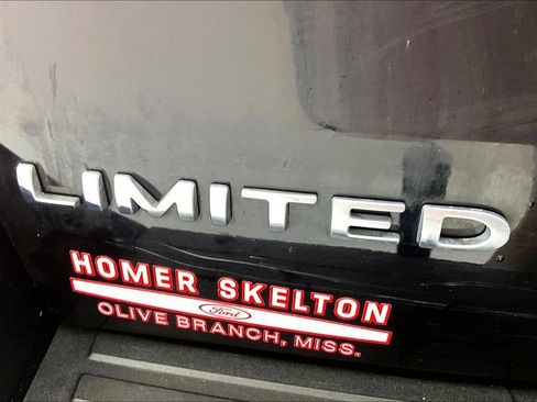 Used 2024 Ford Expedition Limited RWD image 14
