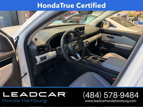 Certified 2025 Honda Pilot EX-L image 10
