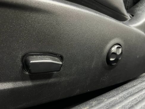 Used 2016 Dodge Challenger R/T Scat Pack RWD image 19