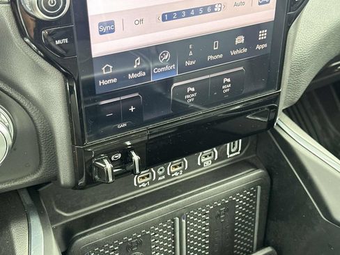 Used 2025 RAM 1500 Laramie w/ Night Edition AWD/4WD image 32