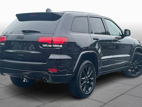 Used 2020 Jeep Grand Cherokee Altitude image 13