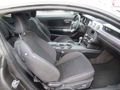 Used 2016 Ford Mustang GT image 12