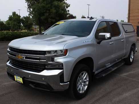 Used 2020 Chevrolet Silverado 1500 LT w/ Convenience Package AWD/4WD image 2