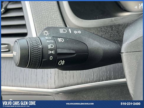 Used 2020 Volvo XC90 T6 Momentum w/ Protection Package image 22