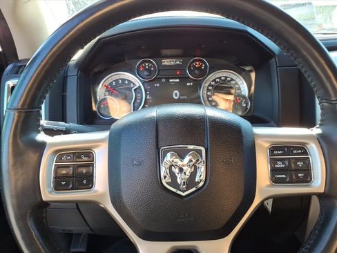 Used 2018 RAM 1500 Laramie AWD/4WD image 16