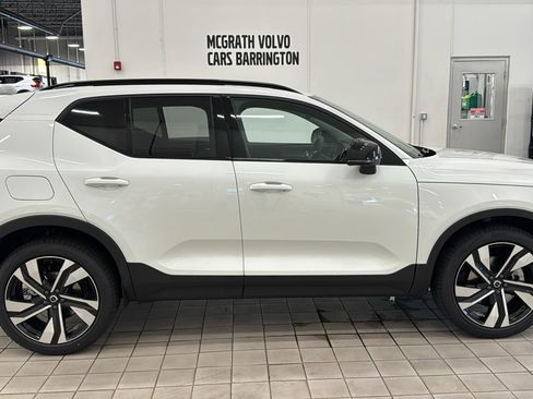 New 2026 Volvo XC40 B5 Ultra w/ Protection Package Premier AWD/4WD image 4