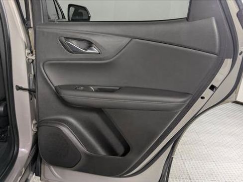 Used 2021 Chevrolet Blazer LT FWD image 18