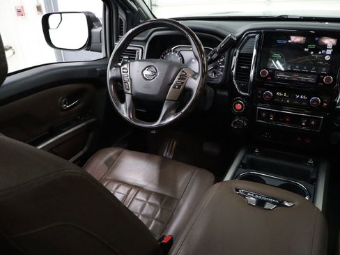 Used 2021 Nissan Titan Platinum Reserve w/ Moonroof Package image 27