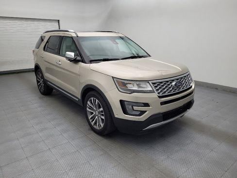 Used 2017 Ford Explorer Platinum AWD/4WD image 13