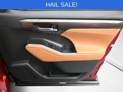 Certified 2025 Toyota Highlander LE image 41