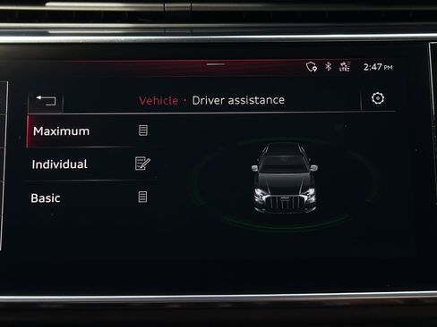 Used 2019 Audi Q8 Premium Plus w/ Premium Plus AWD/4WD image 24