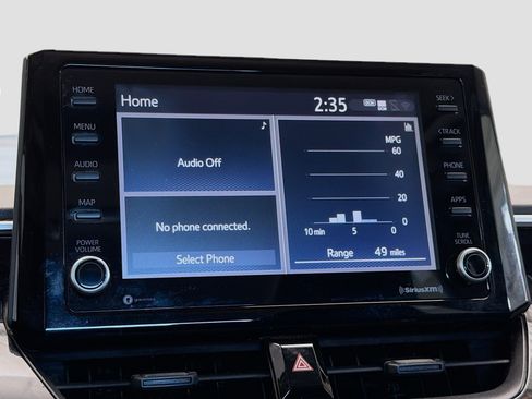 Used 2022 Toyota Corolla LE image 9