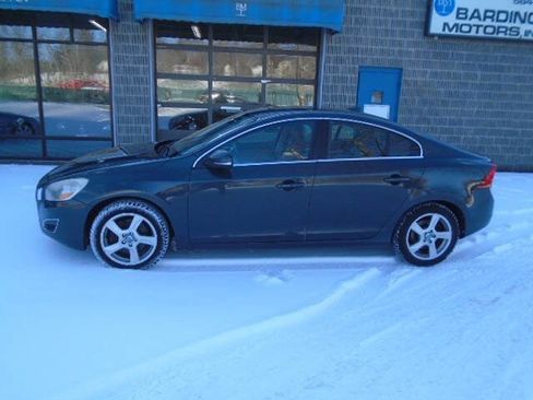 Used 2012 Volvo S60 T5 image 8