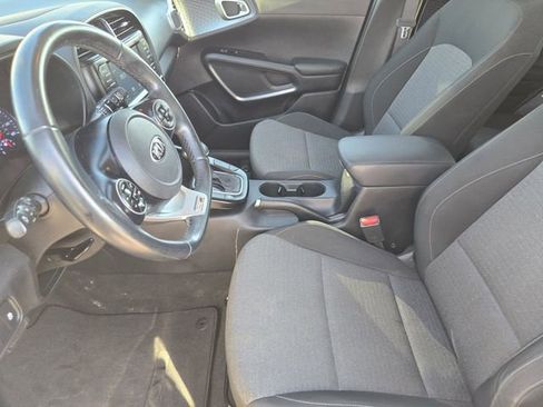 Used 2020 Kia Soul GT-Line FWD image 15