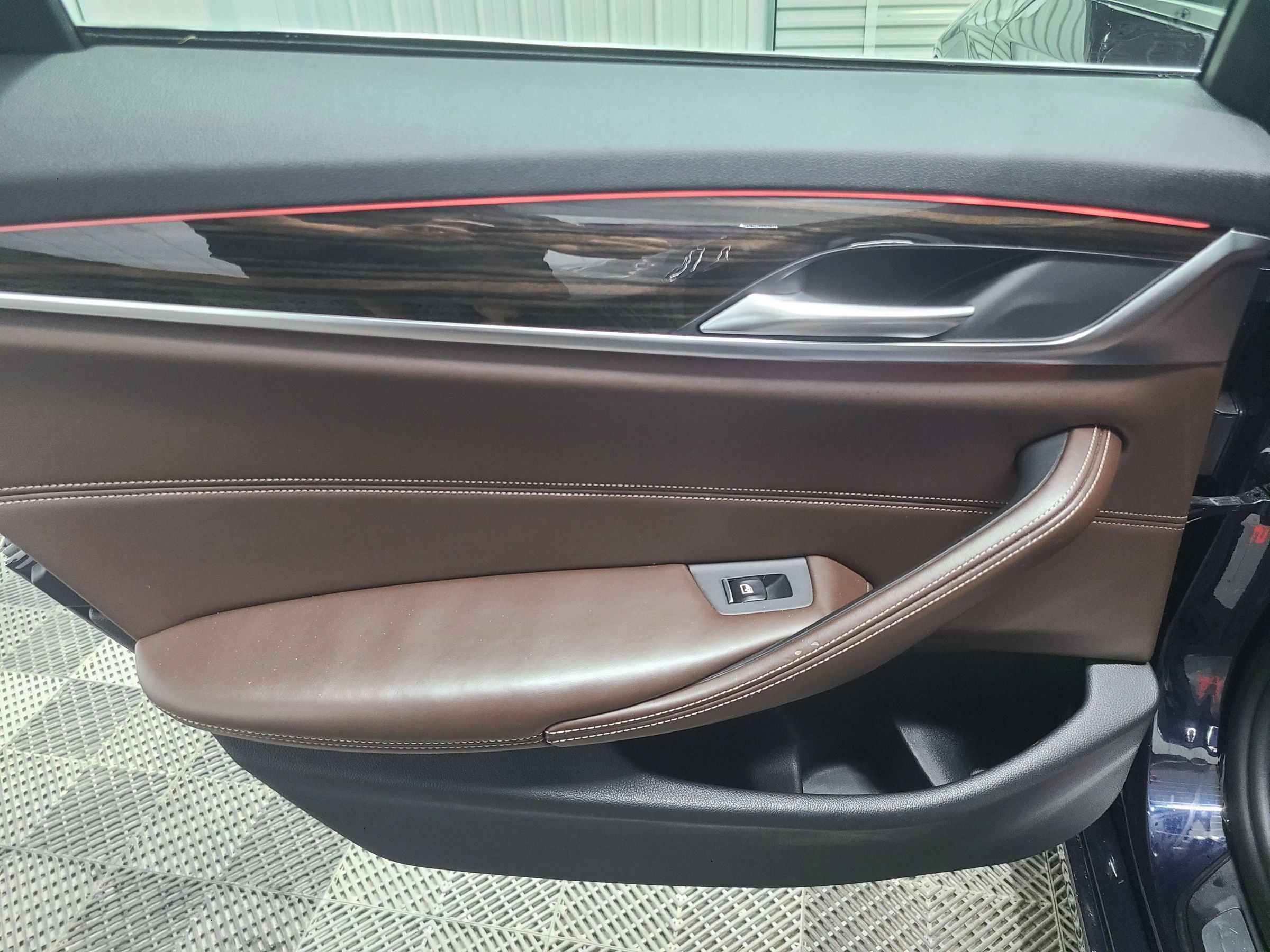 Used 2019 BMW 540i xDrive w/ Convenience Package AWD/4WD image 37