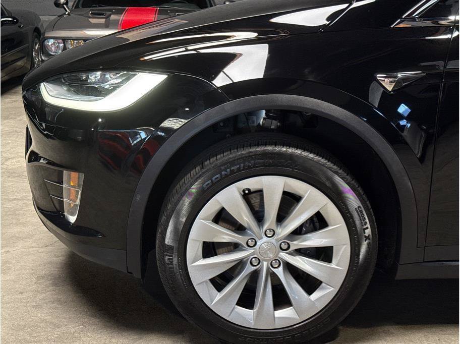 Used 2021 Tesla Model X Long Range AWD/4WD image 28