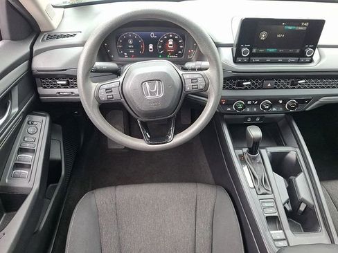 Used 2024 Honda Accord EX image 11