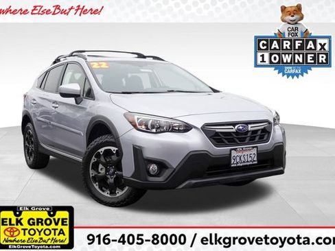 Used 2022 Subaru Crosstrek 2.0i Premium w/ Moonroof Package image 1