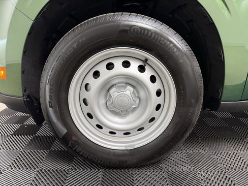 New 2025 Ford Maverick XL w/ Equipment Group 101A image 25