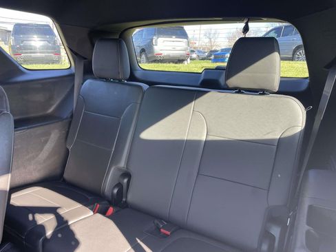 Used 2022 Chevrolet Traverse LT w/ LPO, Floor Liner Package image 22