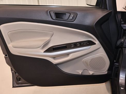 Certified 2020 Ford EcoSport S FWD image 11