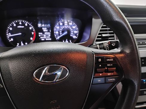 Used 2017 Hyundai Sonata SE image 17