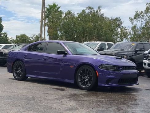 Used 2023 Dodge Charger Scat Pack w/ Plus Group RWD image 2
