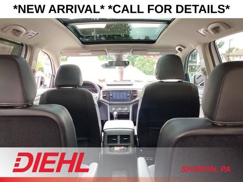 Used 2023 Volkswagen Atlas SEL AWD/4WD image 32