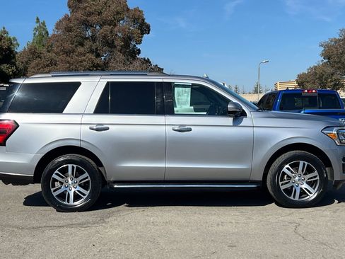 Certified 2023 Ford Expedition Limited image 3