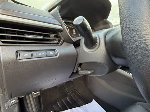 Used 2024 Nissan Altima 2.5 SV image 24