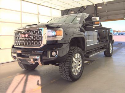Used 2019 GMC Sierra 2500 Denali w/ Duramax Plus Package