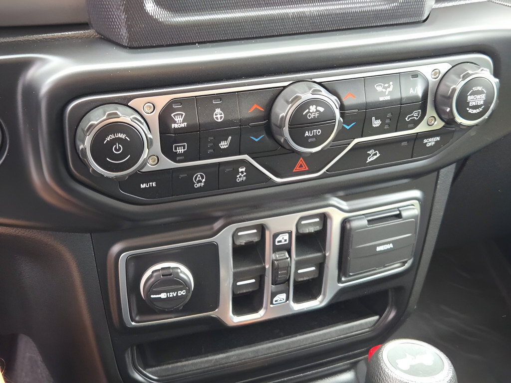 Used 2021 Jeep Wrangler Unlimited Sport AWD/4WD image 28