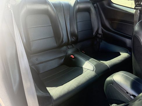 Used 2020 Ford Mustang GT Premium image 15