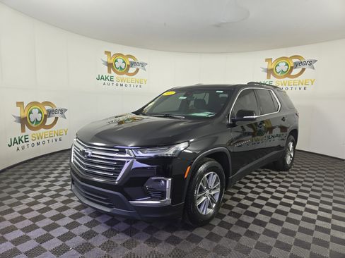 Certified 2023 Chevrolet Traverse LT image 3