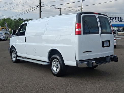 Used 2024 Chevrolet Express 2500 w/ Driver Convenience Package image 6