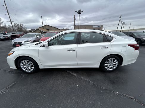 Used 2018 Nissan Altima 2.5 S image 5