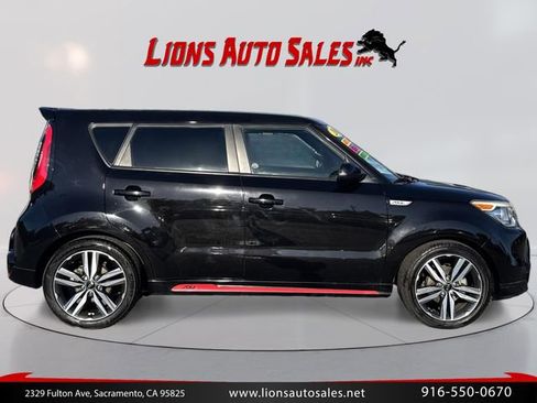 Used 2015 Kia Soul + FWD image 4