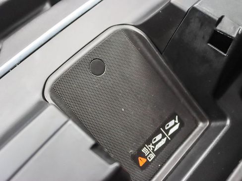 Used 2024 Chevrolet Silverado 2500 High Country w/ Technology Package image 41