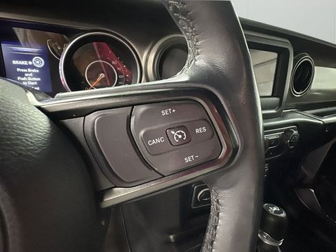 Used 2018 Jeep Wrangler Unlimited Sport S AWD/4WD image 18
