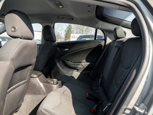 Used 2017 Chevrolet Volt LT image 8